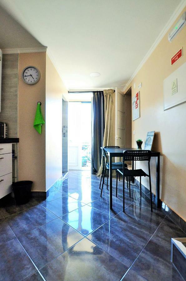 Suites & Apartments - Dp Setubal Bagian luar foto