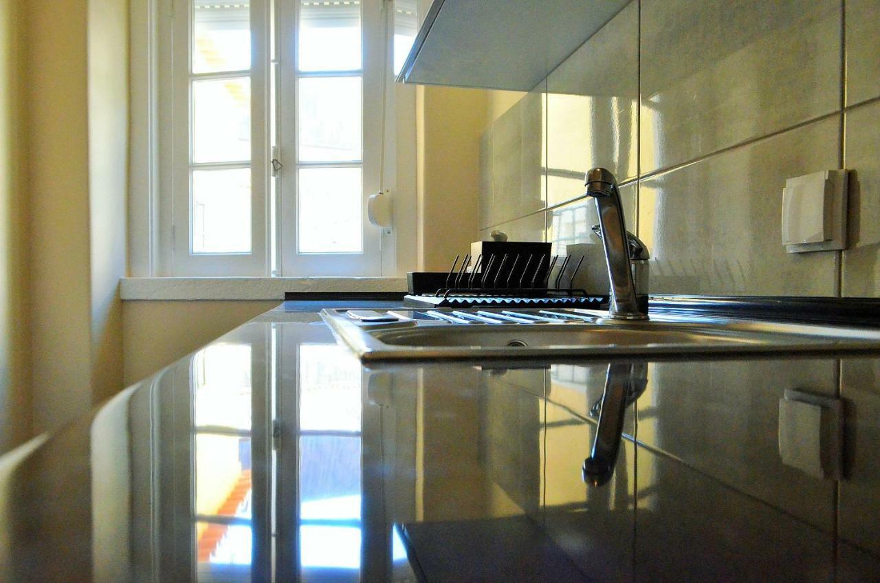 Suites & Apartments - Dp Setubal Bagian luar foto