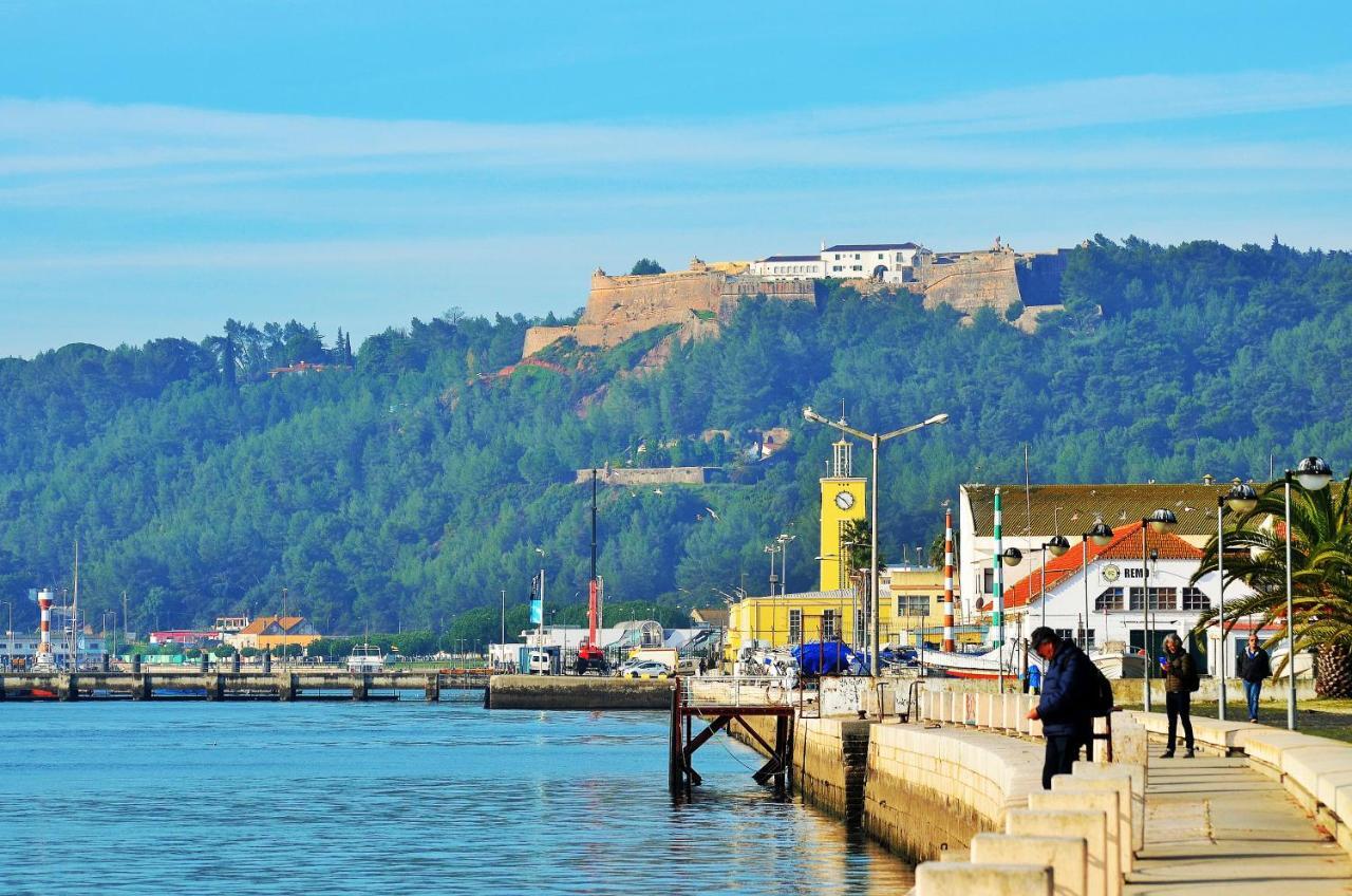 Suites & Apartments - Dp Setubal Bagian luar foto